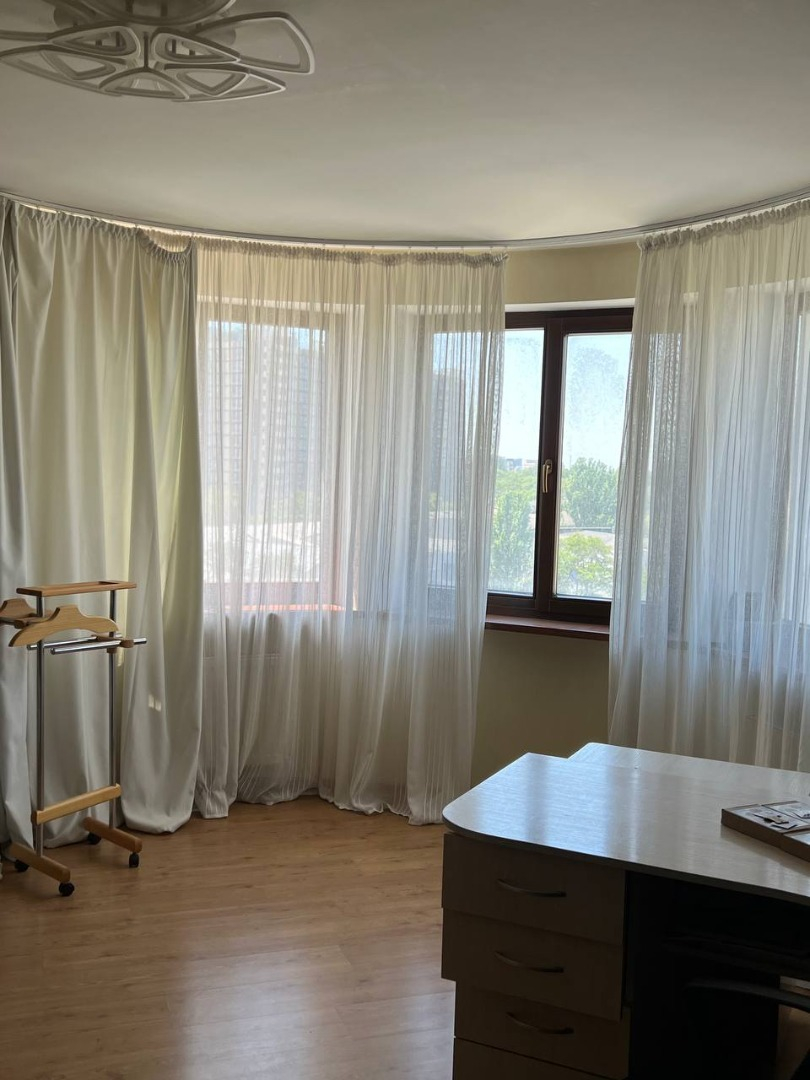 продажа трехкомнатной квартиры номер A-173053 в Малиновском районе, фото номер 14
